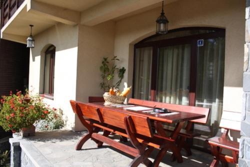 Pension Casa Ali & Andu Buşteni Екстериор снимка